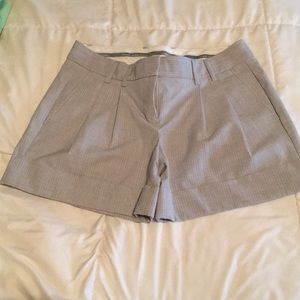 Gorgeoussssss Express Editor Dress Shorts!